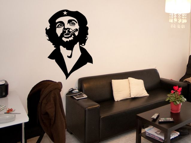 Che Guevara with a cigar | Wall sticker