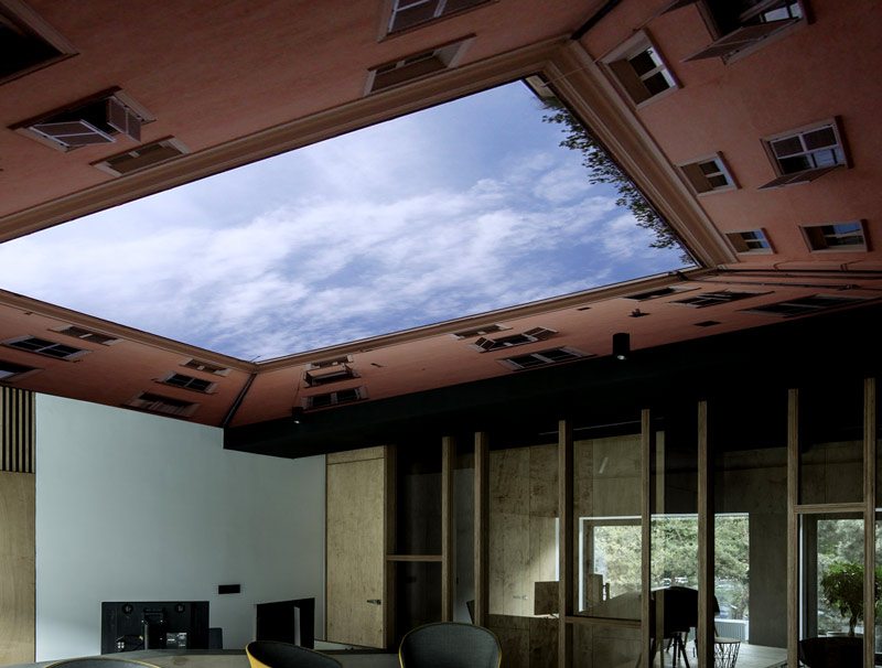 Clear skies | Ceiling wallpaper