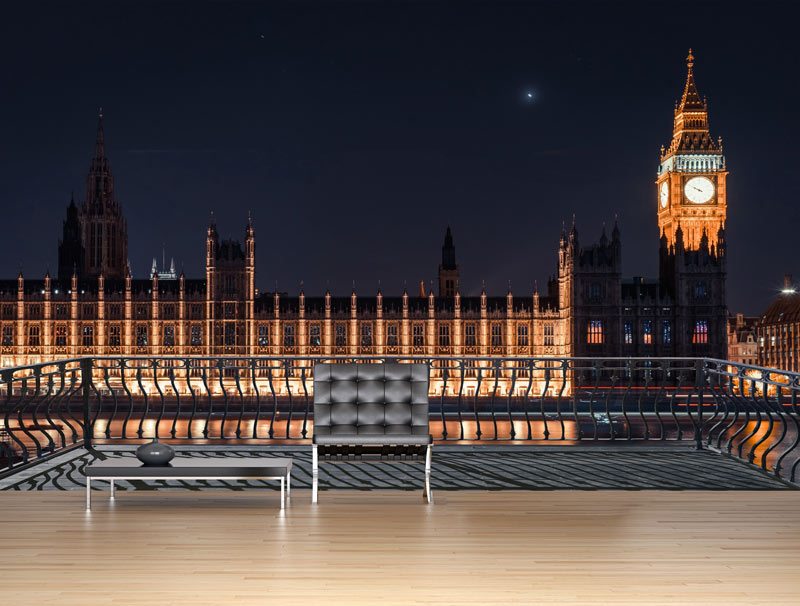 Balcony with view of London