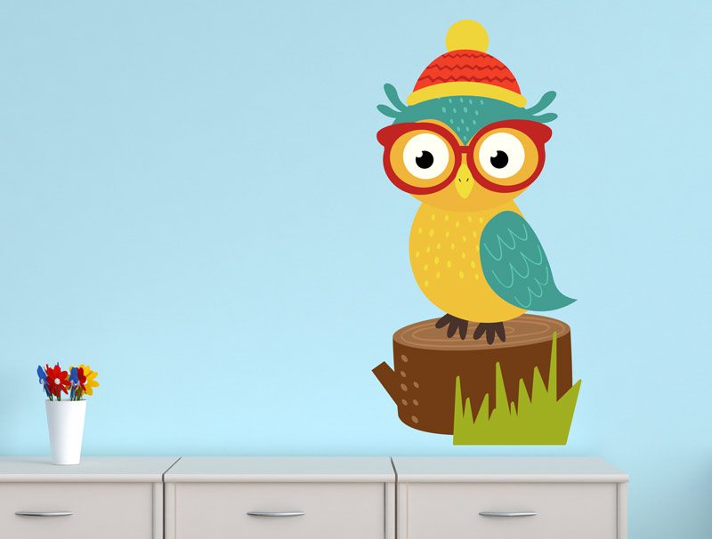 Wall Sticker | A cute owl with glasses and a hat