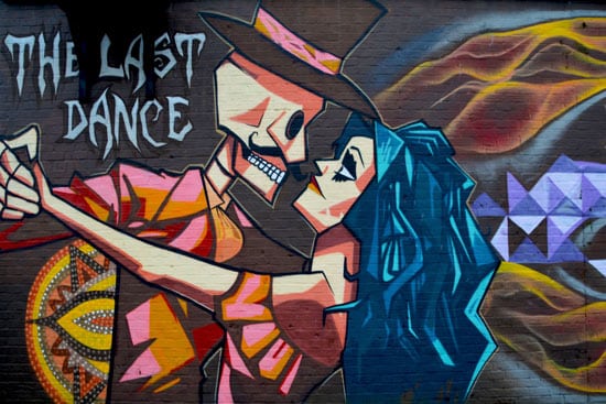 Wallpaper | Ghost dance graffiti