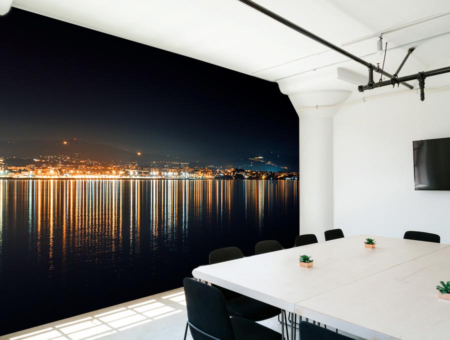 Wallpaper | Ciry on the lake